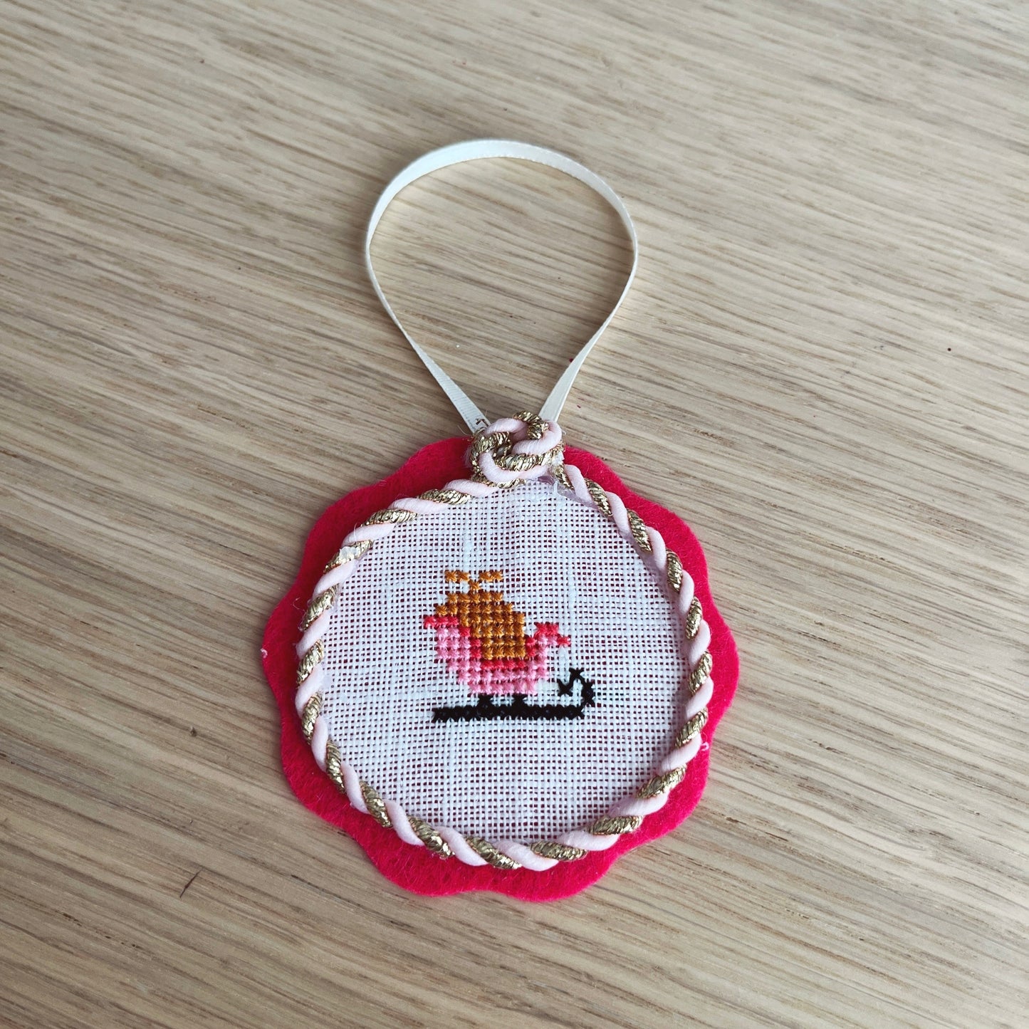 La mini broderie Traineau