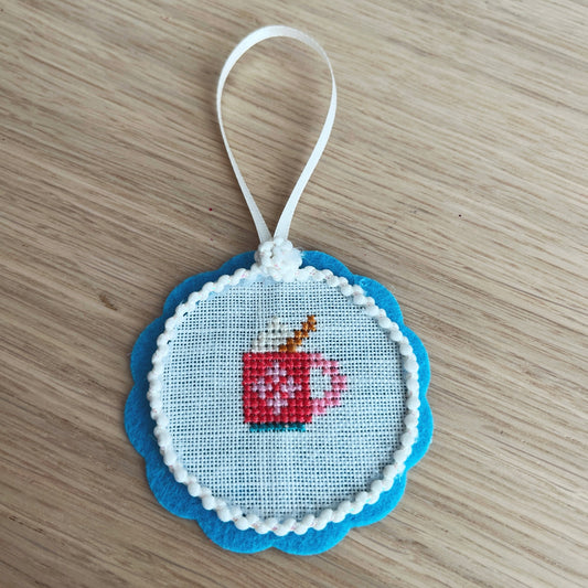 La mini broderie Chocolat chaud