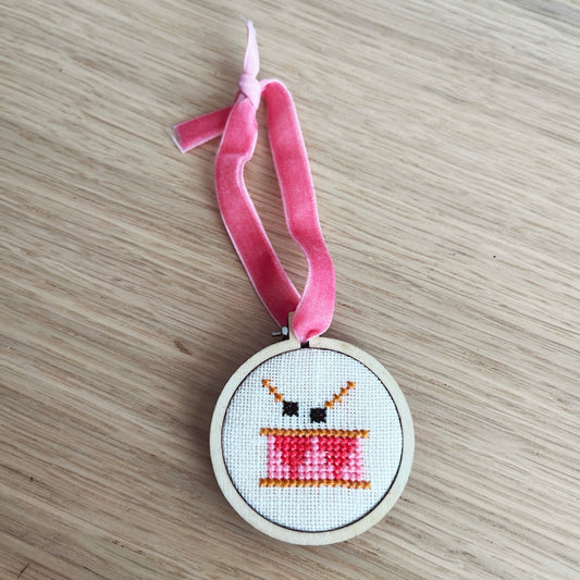 La mini broderie Tambour